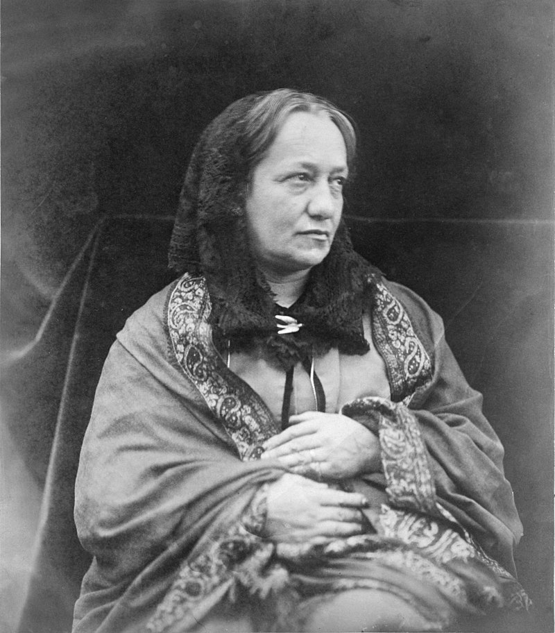 800px-Julia_Margaret_Cameron_MET_DP114480_(cropped)