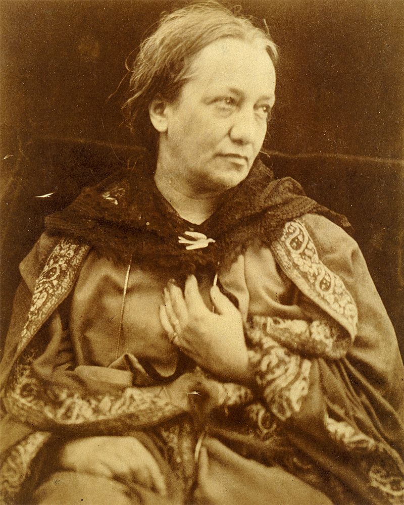 800px-Julia_Margaret_Cameron,_by_Henry_Herschel_Hay_Cameron
